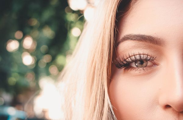 Perfekte Wimpernextensions Close-up